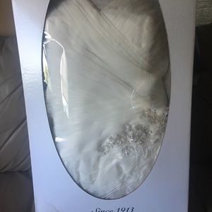 Plus size wedding gown